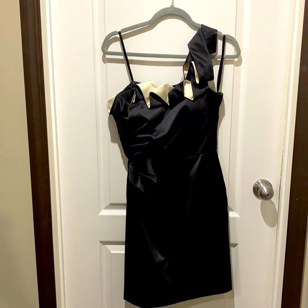 Max & Cleo size 6 Black & Cream Cocktail